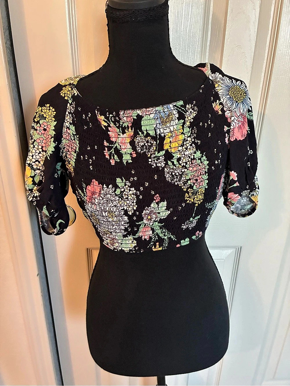 Maaji Floral Tie-Back Blouse in Black & Multicolor Large Like New